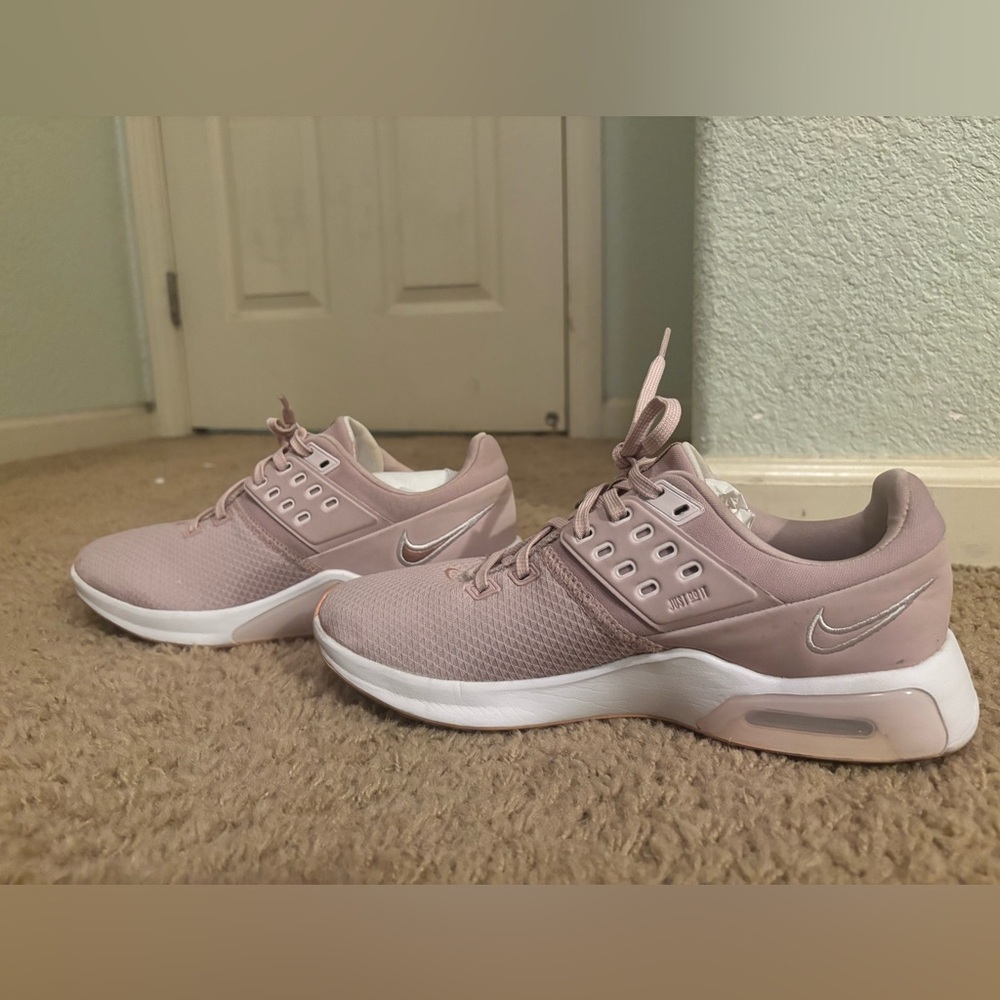 Nike Air Max Bella 4